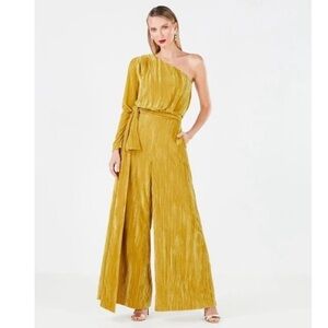 BCBGMAXAZRIA One-Shoulder Wide Leg Jumpsuit in Gold size XXS NWT